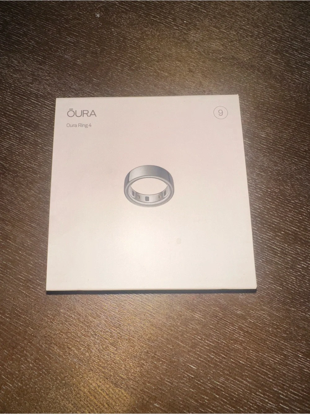 Oura Ring 4 Smart Ring in Silver